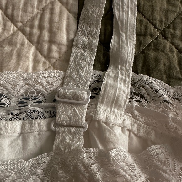 American Eagle Women’s Tank Blouse - Picture 5 of 6